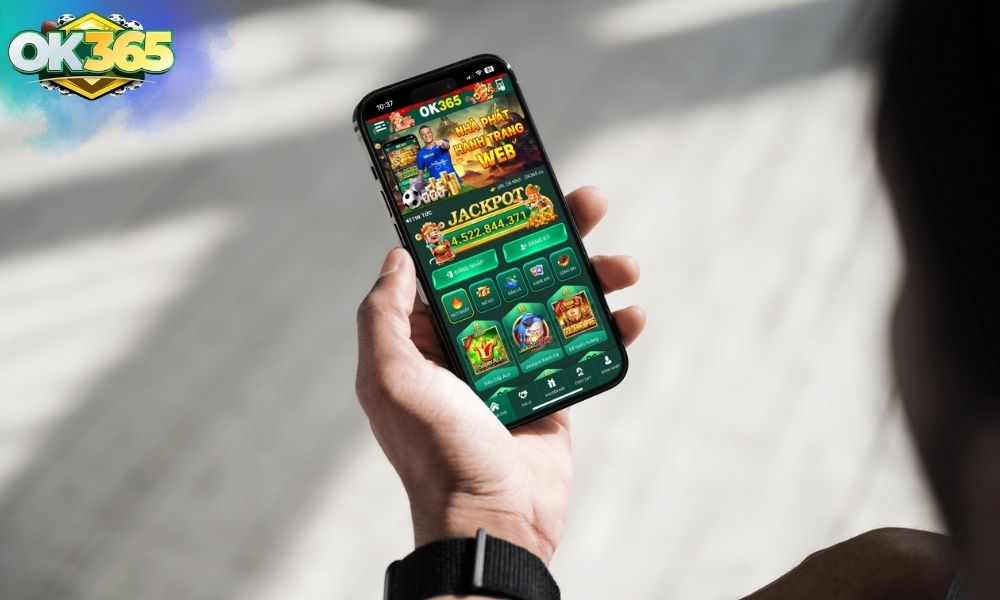 Thoải mái chơi OK365 bất kỳ đâu khi tải App về điện thoại